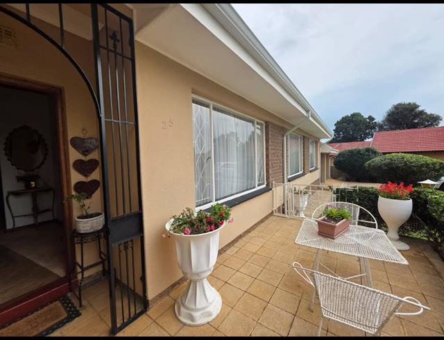 3 BEDROOM HOUSE FOR SALE IN GREENHILLS